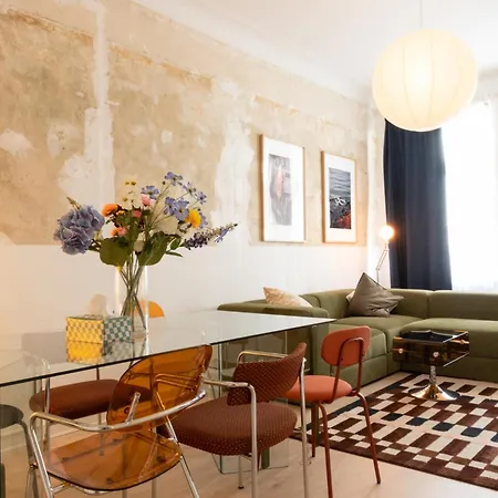 Apartamento Schoene Altbauwohnung Mit 2 Privaten Parkplaetzen Fuer Bis Zu 8 Personen Im Leipziger Westen Leipzig