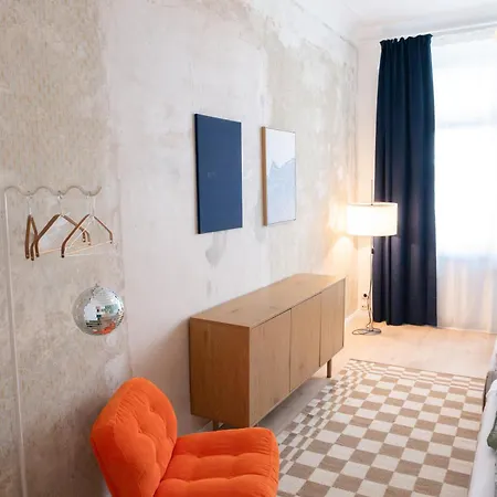 Schoene Altbauwohnung Mit 2 Privaten Parkplaetzen Fuer Bis Zu 8 Personen Im Leipziger Westen Apartamento *